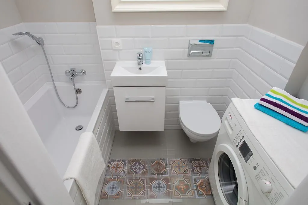The Turquoise Studio Zelazna Apartment Warsaw 0*,  Poland